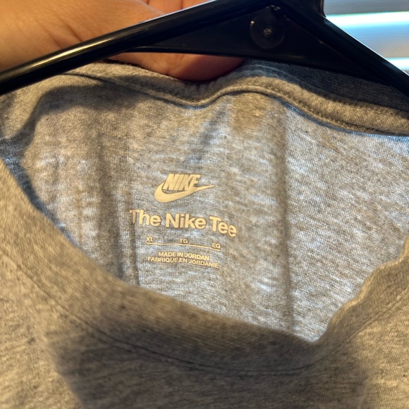 Nike youth cotton tee in size XL - Picture 2 of 5